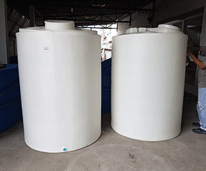 PE-2000-liter